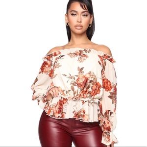 New Fashion Nova Floral Top Size Medium